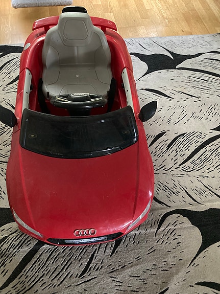 Lasten sähköauto