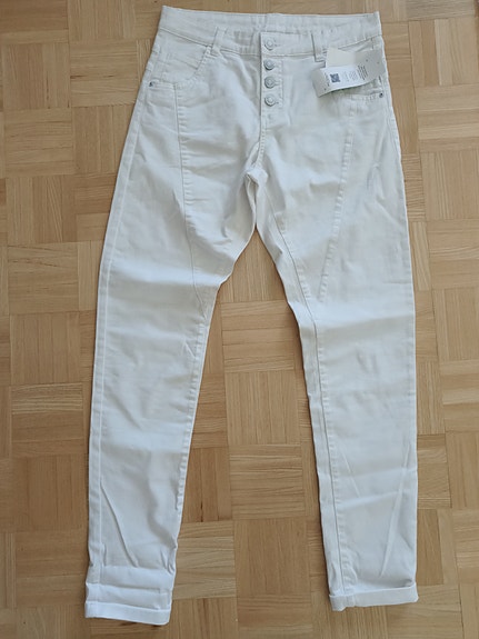 Housut, 36