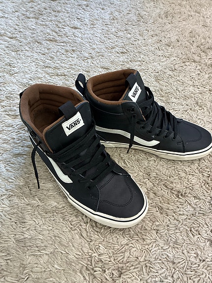 Vans Sk8-Hi nahkaiset tennarit 42 musta