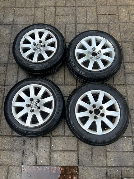 Volkswagen 15” aluvanteet huonoilla renkailla