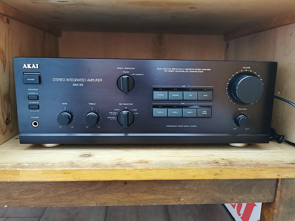 Akai am35