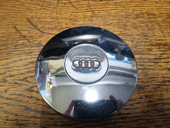 Audi vanha pölykapseli