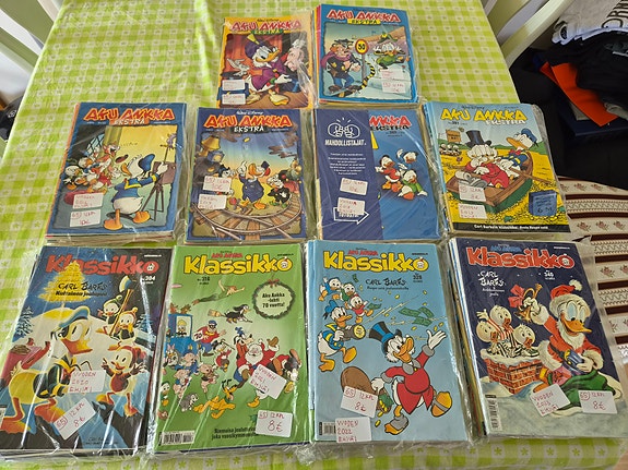 Aku Ankka Klassikko ja Ekstra -sarjakuvalehdet, nipuissa