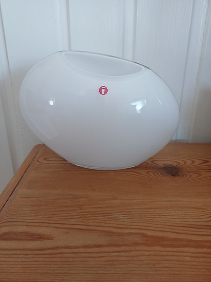 Iittala valkoinen lasimaljakko, Aava