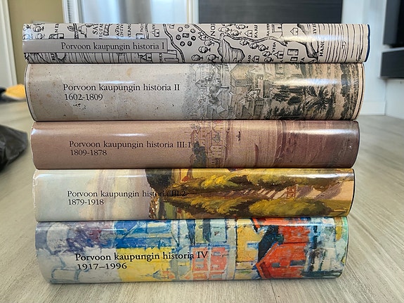 Porvoon kaupungin historia -kirjasarja I–IV