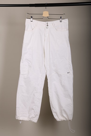 Naisten valkoiset Nike housut, koko 36