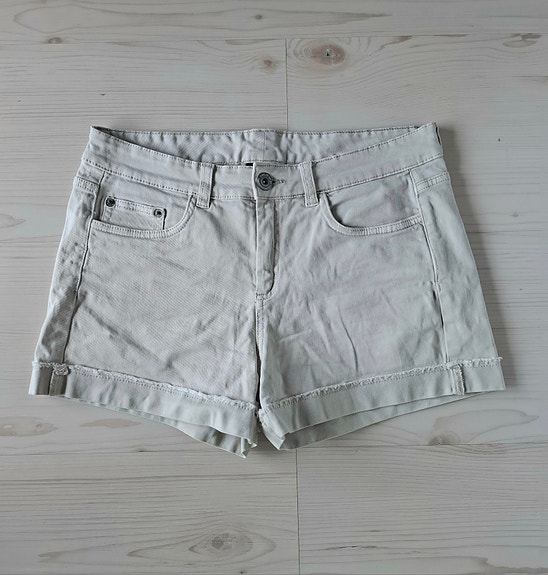 KappAhl shortsit 38