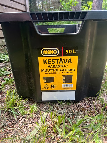 Mano 50 L varasto- ja muuttolaatikko musta