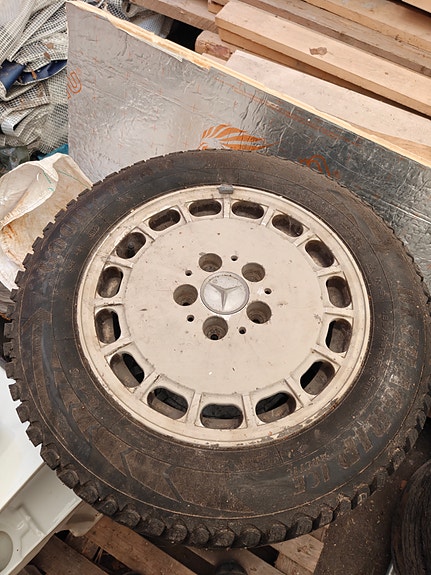 goodyear ultra grip ice talvirenkaat 15' 195/65