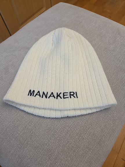 Valkoinen Mankeri-pipo