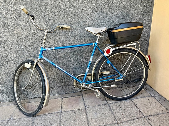 Tunturi 3-vaihteinen 26” miestenpyörä 1980-luvun alusta.