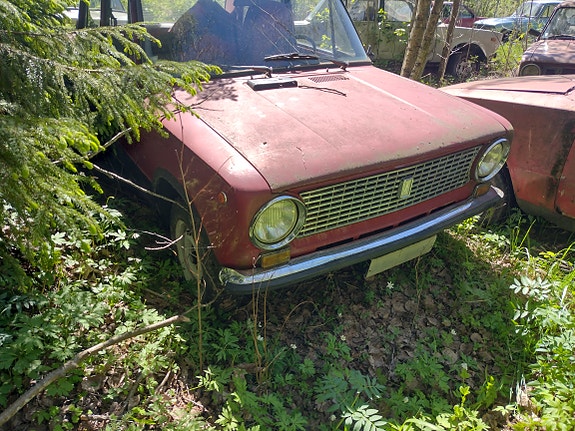 Lada 1200L -88
