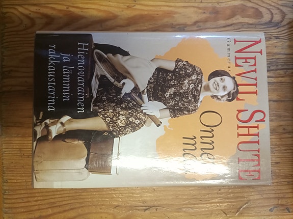 Nevil Shute: Onnen maa - kirja