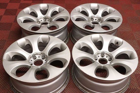 ALKUPERÄINEN BMW SARJA 8.5/9x19.0" 5x120 ET14/18 Ø72.6