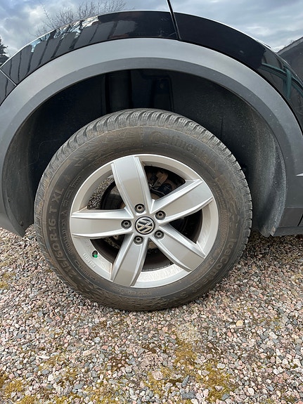 VW Vanteet ja nastarenkaat