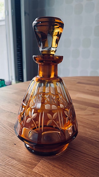Ruskea art deco -liköörisetti