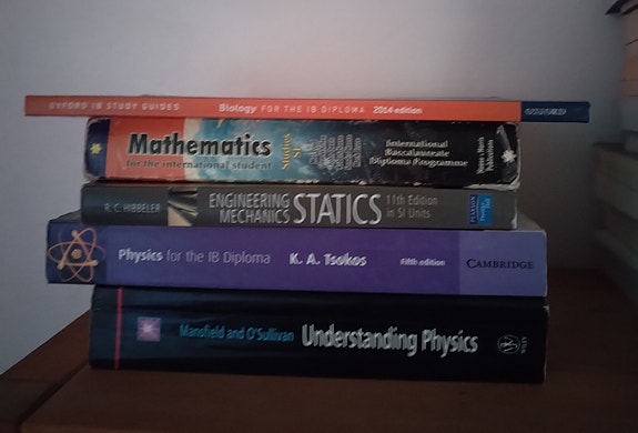 IB Diploma & Engineering Physics/Math kirjat (5 kpl) / Textbooks – Oulu Raksila