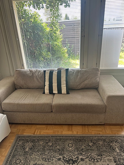 Beige 2-3 hengen sohva