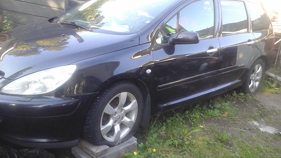 Peugeot 307-03, 2L, purkuosia. Oulu