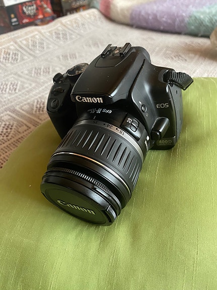 Canon EOS 400D digikamera + EF-5 18 - 55 mm objektiivi