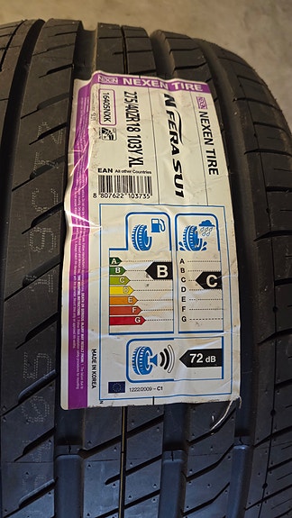 Nexen uutta vastaavat renkaat 2kpl.