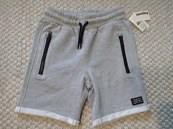 KappAhl shortsit 110/116