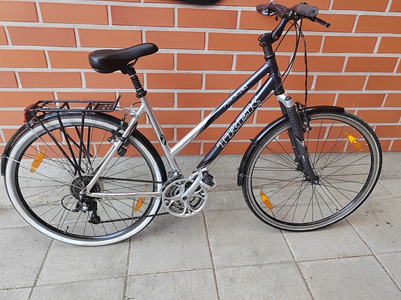 28" Trek 7200 FX polkupyörä