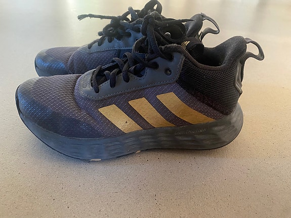 adidas lenkkarit