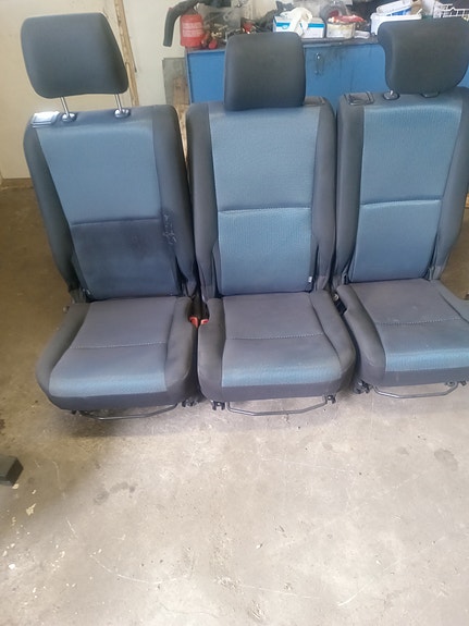 Corolla verson takapenkit