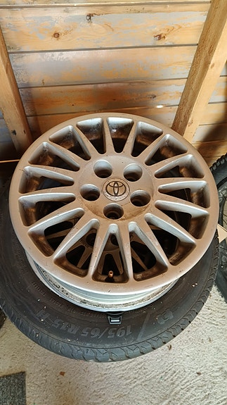 OZ Racing Vanteet - Toyota 5x100 15 tuumaa.