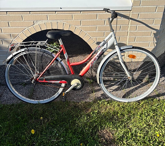 Tyttöjen pyörä 24”