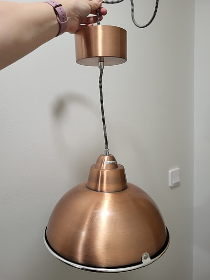 Kupari kattovalaisin