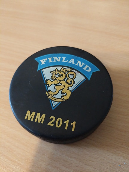 Suomi jääkiekko MM 2011 kiekko Finland