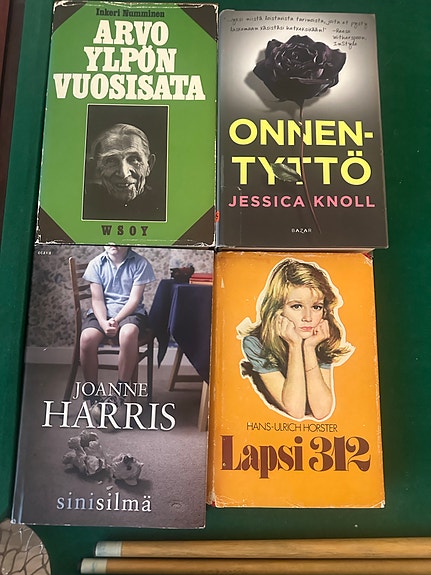 Arvo Ylpön Vuosikerta, Onnentyttö, Sinisilmä ja Lapsi 312 -kirjat