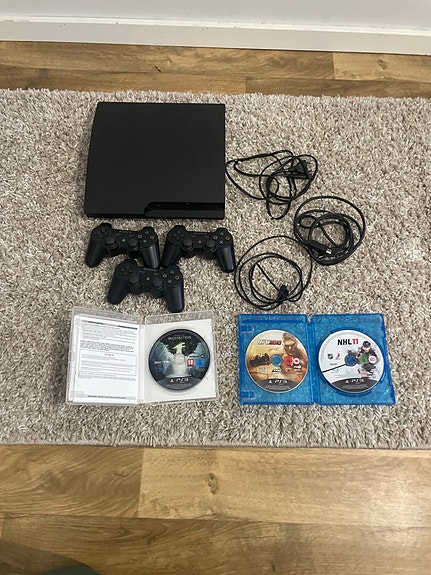 Sony PlayStation 3 pelikonsoli