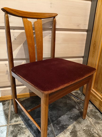 Vintage teak tuolit 7+1 (n. 60-luku)