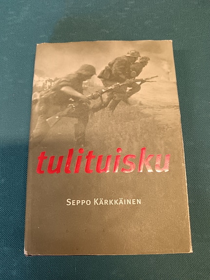 Seppo Kärkkäinen: Tulituisku kirja