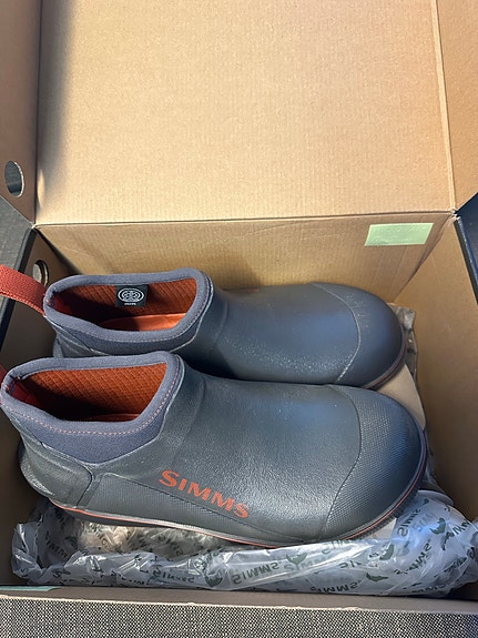 Käyttämättömät! Simms challenger slip-on shoe