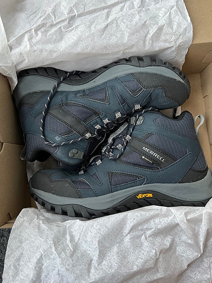 Merrell Gore-Tex vaelluskengät, koko 44 (US 10 / 28 cm)