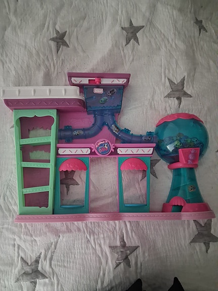 Littlest Pet shop talo