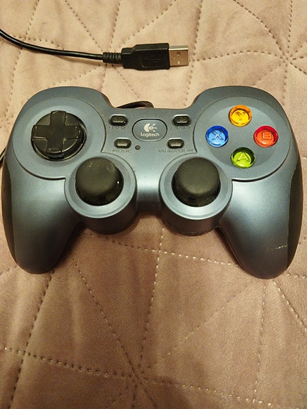 Logitech Rumble Gamepad F510 -peliohjain