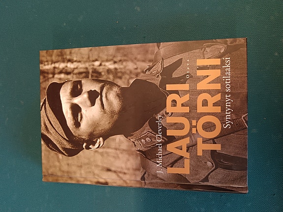 Lauri Törni - Syntynyt sotilaaksi kirja