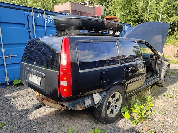 Volvo v70
