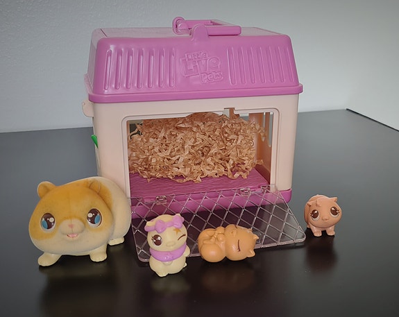 Hasbro Little Live Pets hamsteritalo ja hahmot