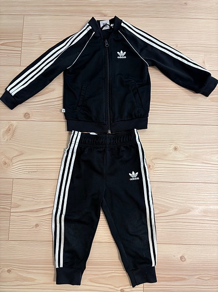 Adidas verkkapuku 92