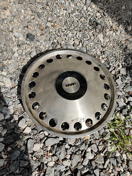 Saab pölykapseli 15'