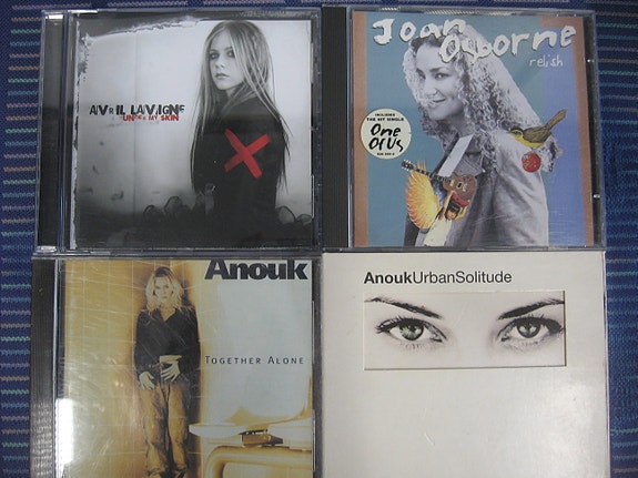 Avril Lavigne, Joan Osborne, Anouk, Pat Benatar, Bonnie Raitt, Dixie Chicks