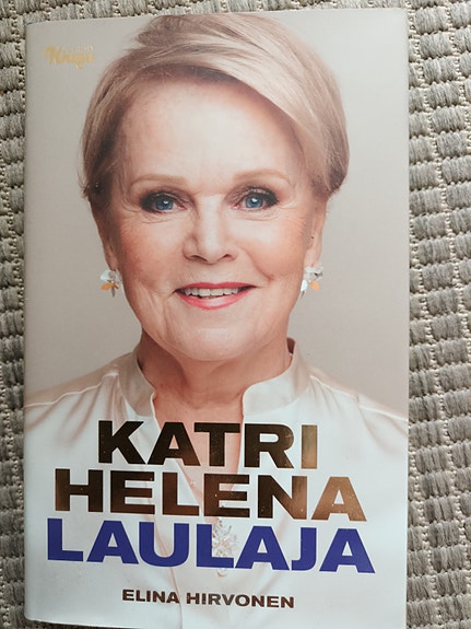 Katri Helena – Laulaja -kirja