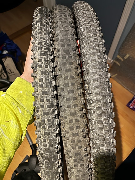 3 x maastopyörän renkaat 29”