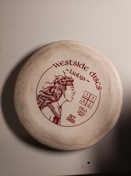 Westside discs, Laulaja